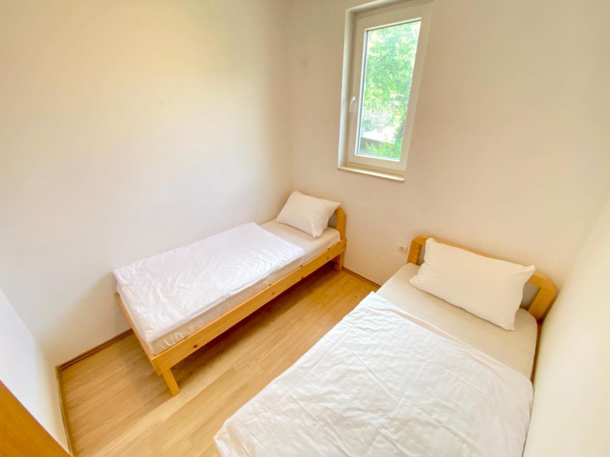 Guest House Ivano โมสตาร์ ภายนอก รูปภาพ